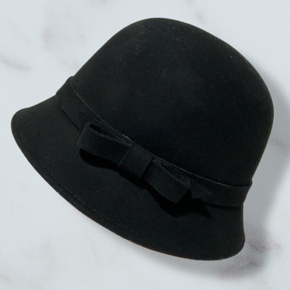 ÀQUA Black Wool Cloche Hat with Side Bow main image 7